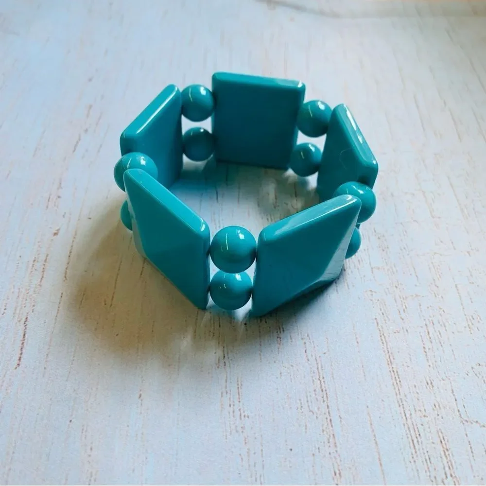 Chunky Turquoise Acrylic‎ Beaded Stretch Bracelet